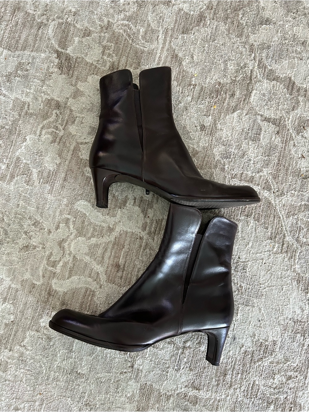 Stuart Weitzman chocolate Leather Ankle Booties - Mid Heel🚨